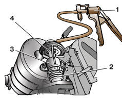 Проверка клапана рециркуляции дизельного двигателя 1,9 л, 47 кВт
